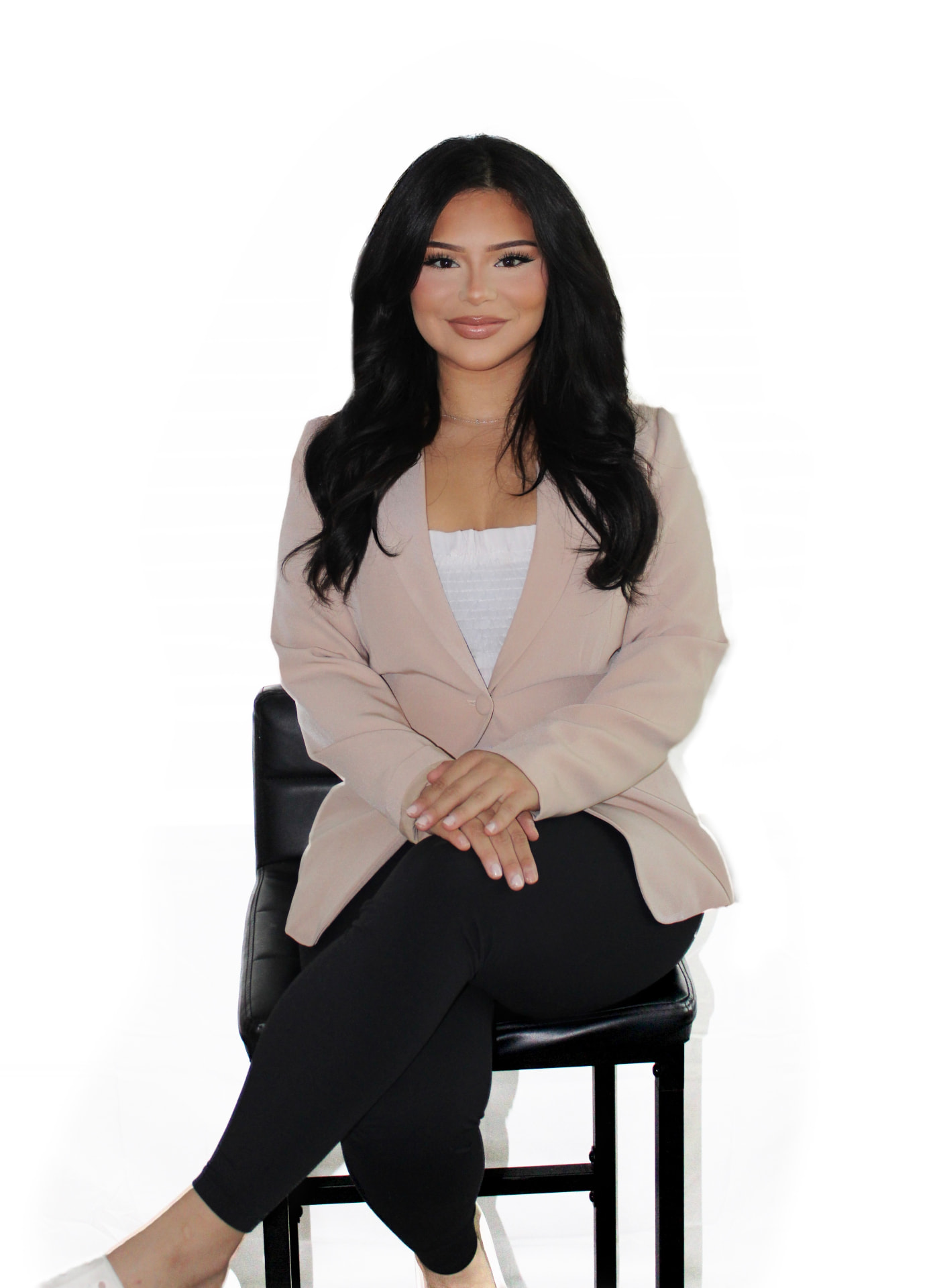 Isabelle, brow artist and founder of Isabelle Aesthetics