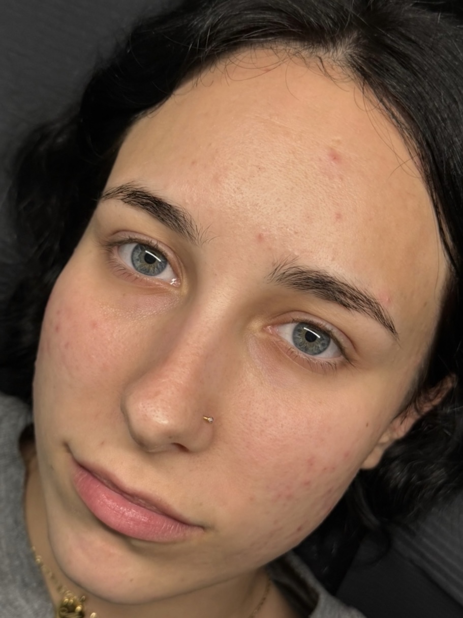 Lash extensions before and after — dark hair client — before